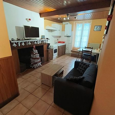 Appartement Plein Sud Au Rdc Avec Terrasse Et Parking Bagnères-de-Bigorre Dış mekan fotoğraf